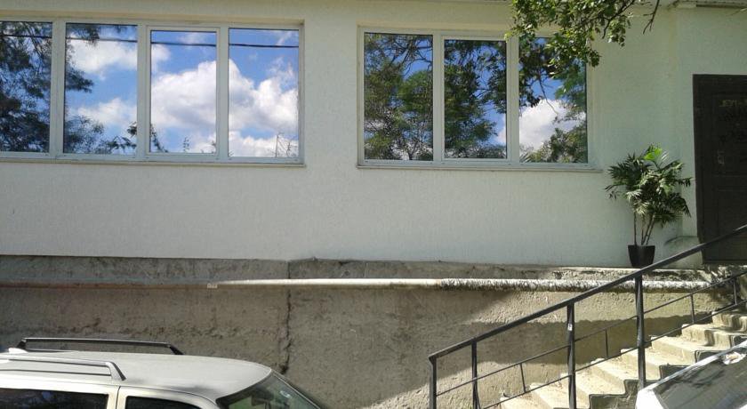 Гостиница Hostel 7 Winds Ялта-15